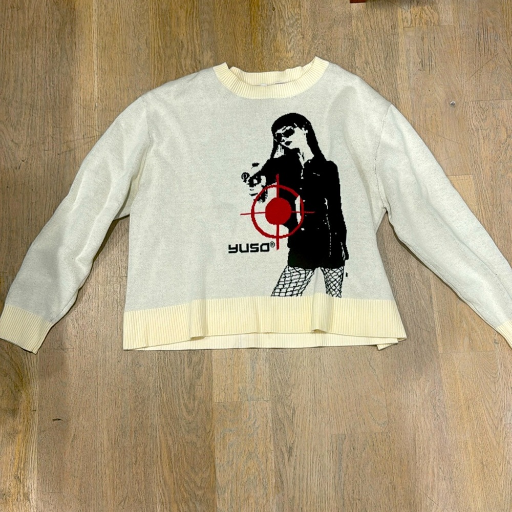Yuso Instagram Brand cropped Sweater